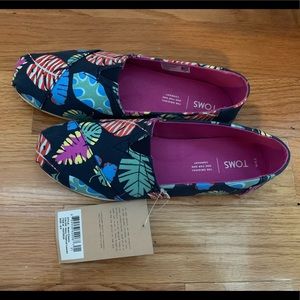 Tropical leaves Toms shoes - 8.5